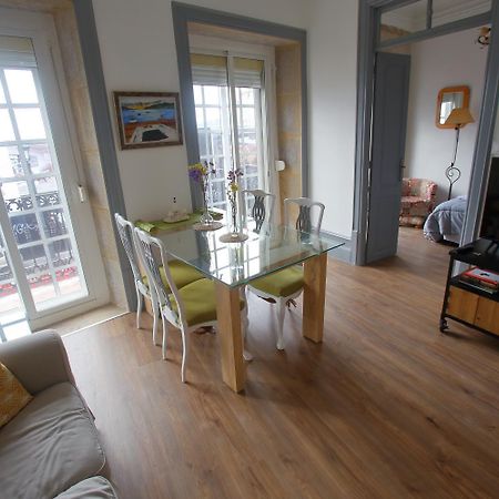 Piso Centrico De Tres Dormitorios Reformado Del S XIX Vigo Extérieur photo